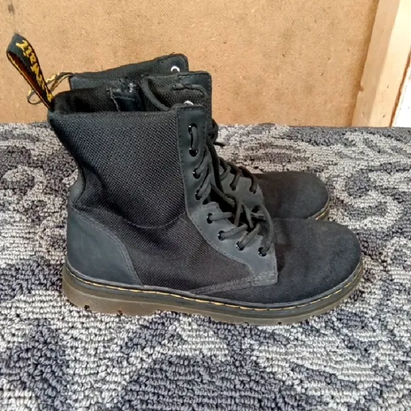 Dr Martens Combs Y Black Lace Combat Boots Boys Size 5