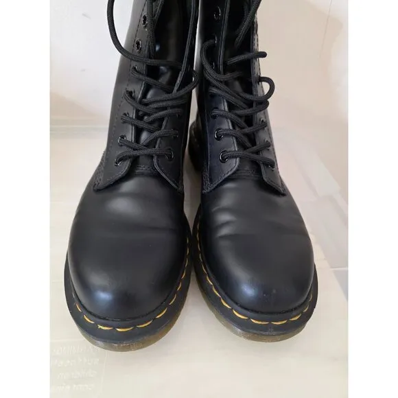 Dr Martens Doc Marten Vegan Combat Boots Womens 8