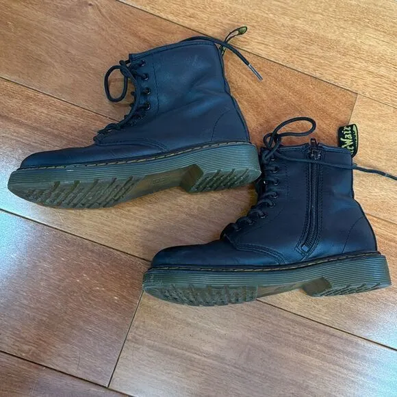 Dr Martens Doc's Combat Boots Black kids size 2