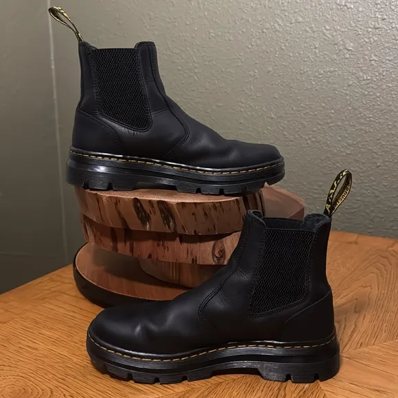 DR MARTENS EMBURY LEATHER CHESEA BOOTS