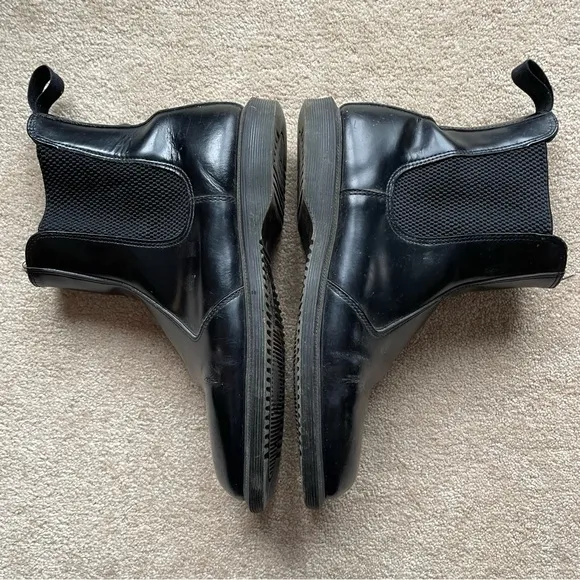 Dr. Martens Flora Smooth Chelsea Boots