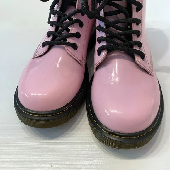 Dr. Martens Girl's Patent Leather Pink Combat Boots US Size 2‎ EU 1 Style 1460 J