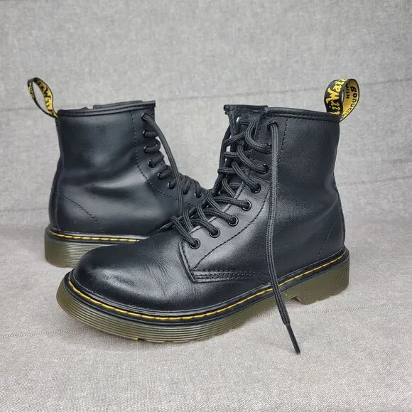 Dr. Martens Kids 1460 J Leather Lace-Up Combat Boots Size US 3 Youth Boys Girls