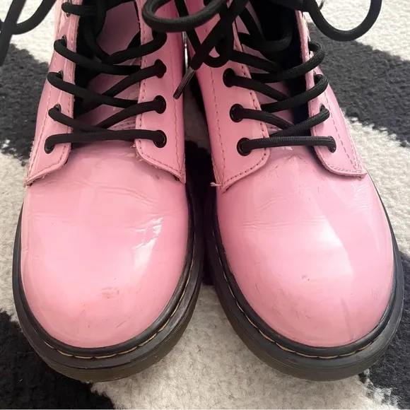 DR. MARTENS • kids 1460 pink combat boots sz 3