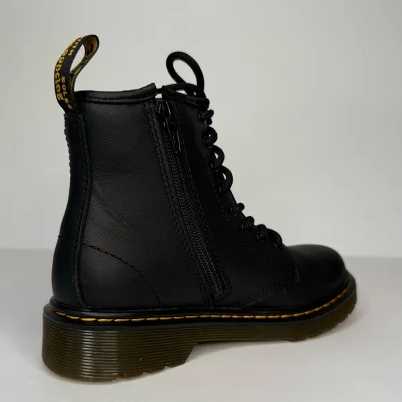 Dr. Martens kids combat boots 1460J SZ US 2/US 3 NIB