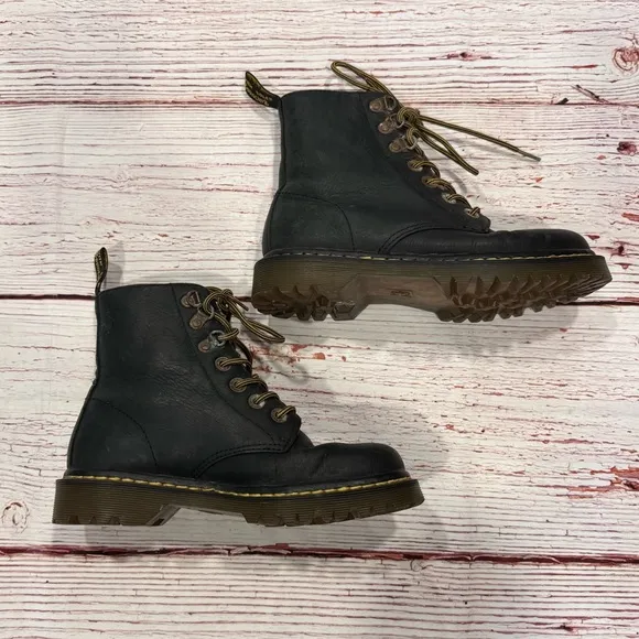 Dr Martens Luana Black Leathet Combat Boots Sz 6
