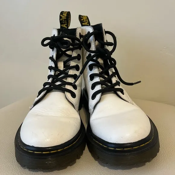 Dr. Martens Luana White Leather Lace Up Combat Boots Size 6
