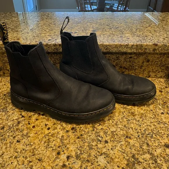 Dr. Martens Mens Embury Black Leather Ankle Chelsea Boots Size 10 Medium (D, M)