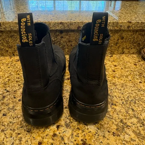 Dr. Martens Mens Embury Black Leather Ankle Chelsea Boots Size 10 Medium (D, M)