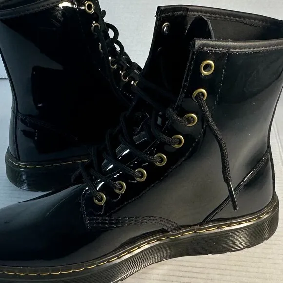 Dr Martens New Shiny Black M-9 L-10
