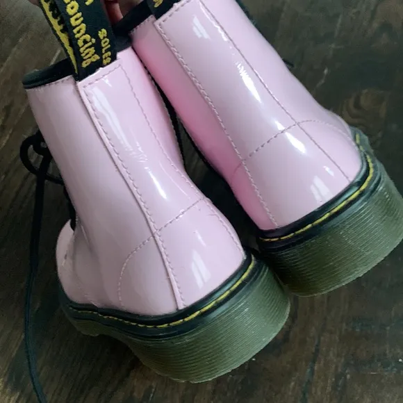 DR MARTENS PINK COMBAT LACE UP BOOTS