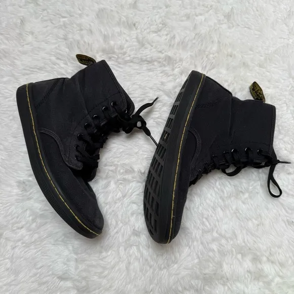 Dr. Martens Shoreditch AirWair Canvas Sneakers Size 6 Black Combat Boots
