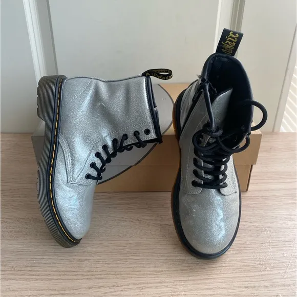 Dr. Martens Silver Glitter Kids Combat Boots- SZ 2 Y
