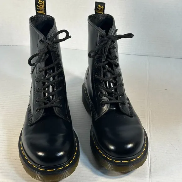 Dr. Martens Size  M-6 or L-7 Black Leather Boots