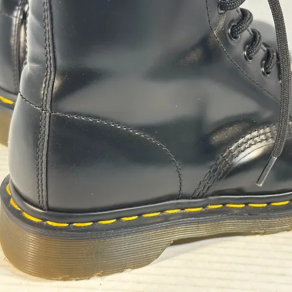 Dr. Martens Size  M-6 or L-7 Black Leather Boots