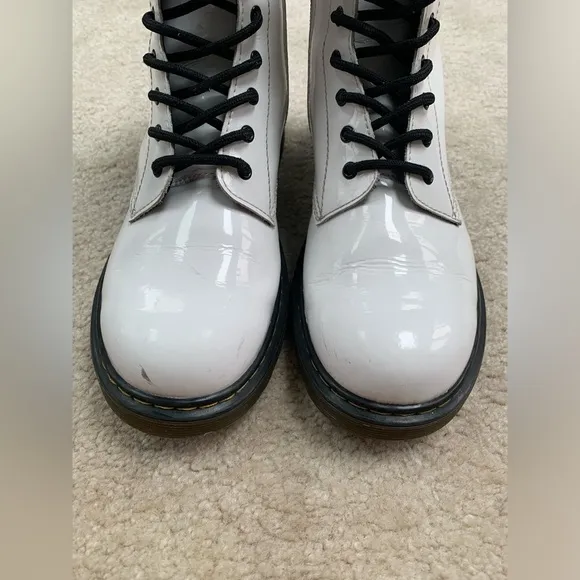 Dr. Martens Size Youth 6 / Woman's 7, White Boots