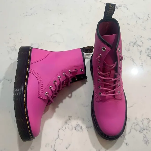 Dr. Martens Unisex Men’s SZ.9/Women’s SZ.10 ZAVALA Leather Pink Combat Boots New