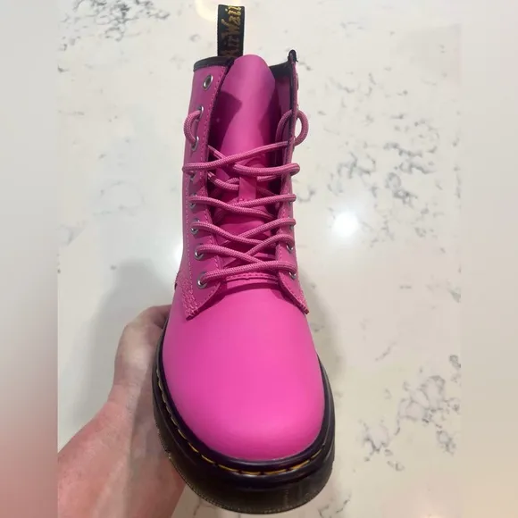 Dr. Martens Unisex Men’s SZ.9/Women’s SZ.10 ZAVALA Leather Pink Combat Boots New