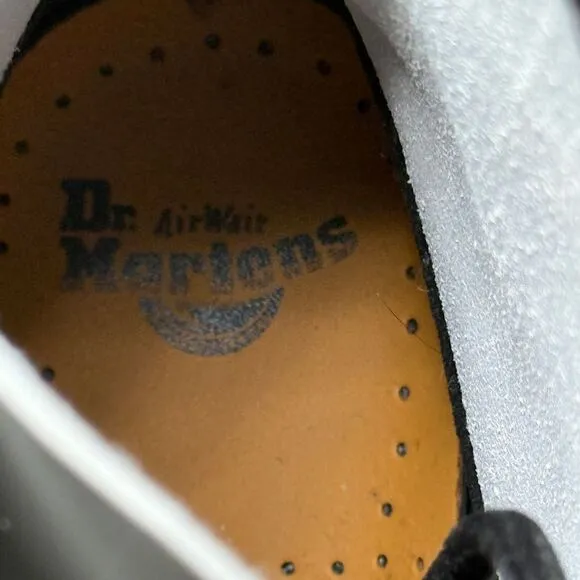 Dr.‎ Martens white combat boots size 7