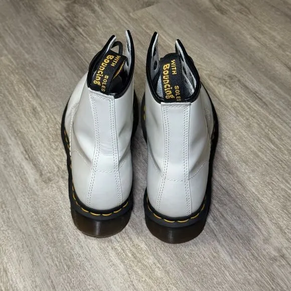 Dr.‎ Martens white combat boots size 7