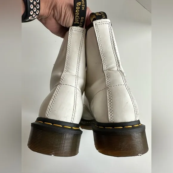 Dr Martens White Lace Up Combat Boots Size 7