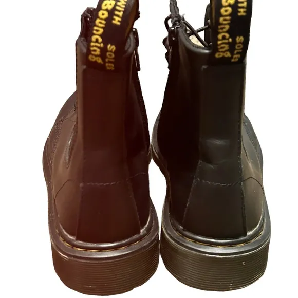 DR. MARTENS YOUTH Black Drawsrring Front Lace Up Air Cushion Combat Boots-SIze 4