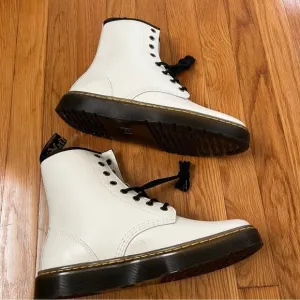 Dr. Martens Zavala 8-eye white leather combat boots NWOT womens 10