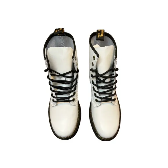 Dr. Martens Zavala Air‎ Wair White Leather Combat Boots Size 5M NWOT/NEW