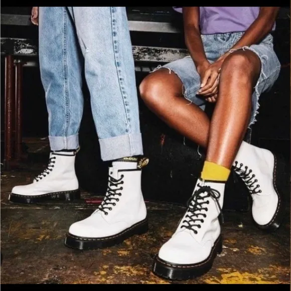 Dr. Martens Zavala T Lamper Combat Boot