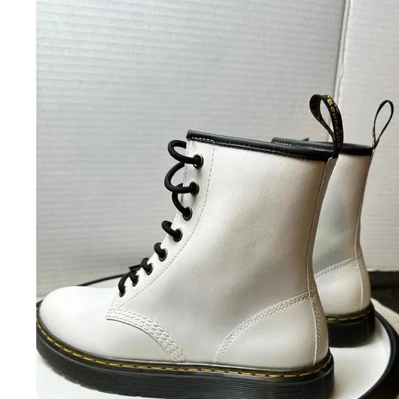 Dr. Martens Zavala White Boots, Women’s Size 8 (EU 39)