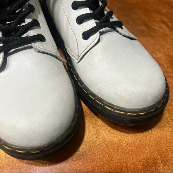 Dr. Martens Zavala White Leather Boots size 2 Combat Moto Grunge