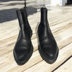 Dr Martens Zillow Chelsea Boots Black Leather AirWair Soles Womens US7 EU38 Goth