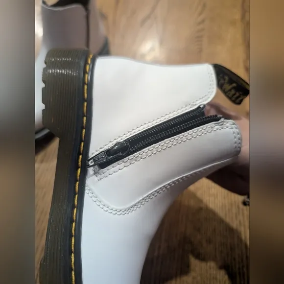 Dr. Martens 2976 Chelsea Boot