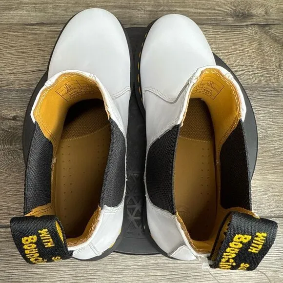 Dr Martens 2976 Smooth Leather White Chelsea Boots Women’s Size 10