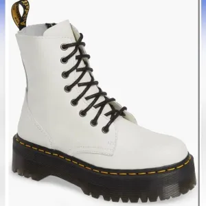 Dr Martens Doc white Jadon platform boot US 6