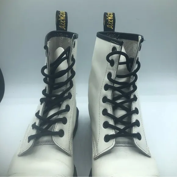 Dr. Martin Jordyn women’s white combat boots size 7