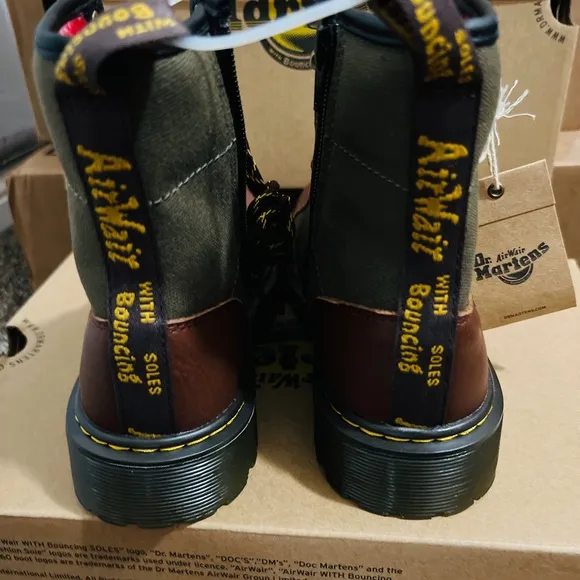 Dr.Martens 1460 combat boots for big kids