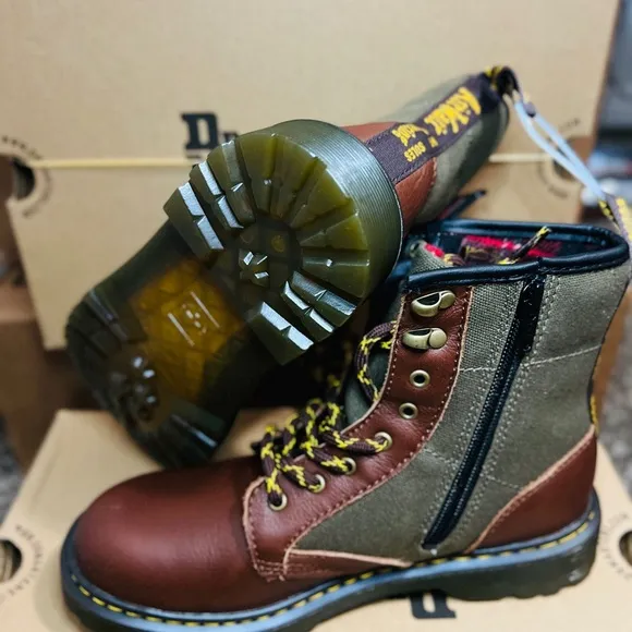 Dr.Martens 1460 combat boots for big kids