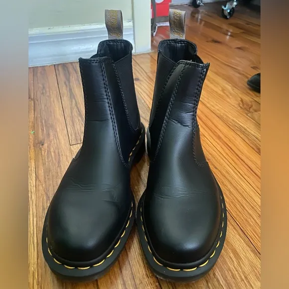 Dr.Martens: VEGAN 2976 FELIX CHELSEA BOOTS
