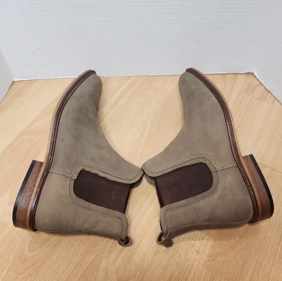 Dune London Leather Beige Chelsea Boots Mens Size 7M