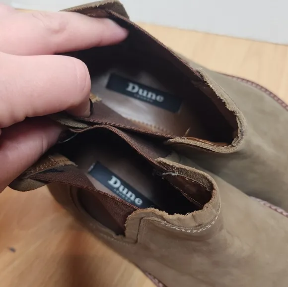 Dune London Leather Beige Chelsea Boots Mens Size 7M