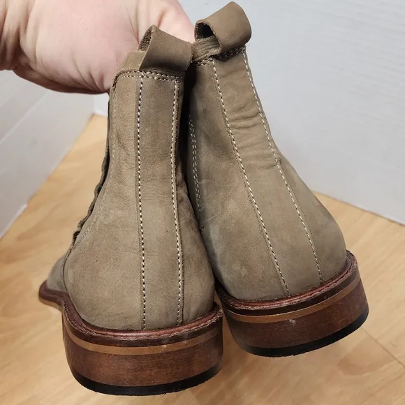 Dune London Leather Beige Chelsea Boots Mens Size 7M