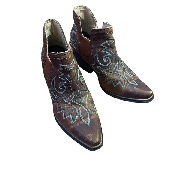 Durango Golden Brown Crush Ankle Boots Turquoise Embroidered Design Western