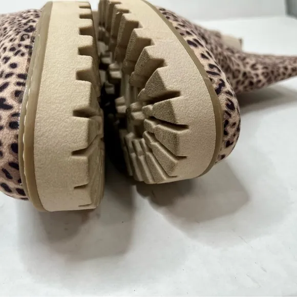 DV by Dolce Vita Leopard Chelsea Boot