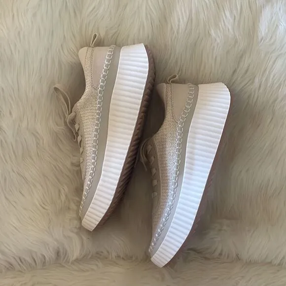 DV dolen sneakers
