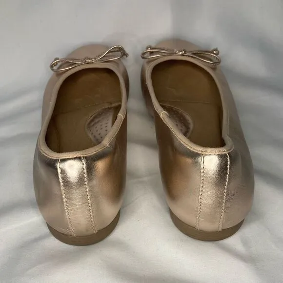 Earth Allegro Rose Gold Ballerina Flats Leather Upper Rubber Sole Size 6.5 Bow