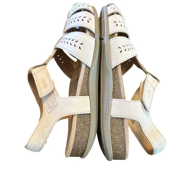 Earth  Birdy Leather Closed Toe Strappy Casual Slip-on Comfort Sandals NEW 9.5