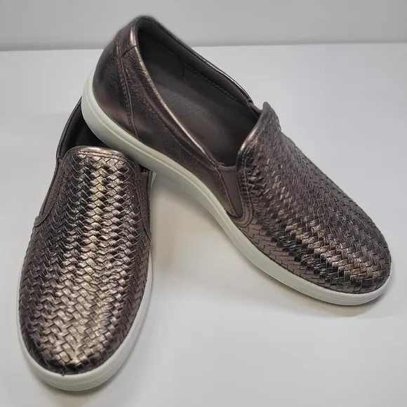 Ecco Brown and White Loafers Slip-On Shoes