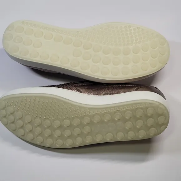 Ecco Brown and White Loafers Slip-On Shoes