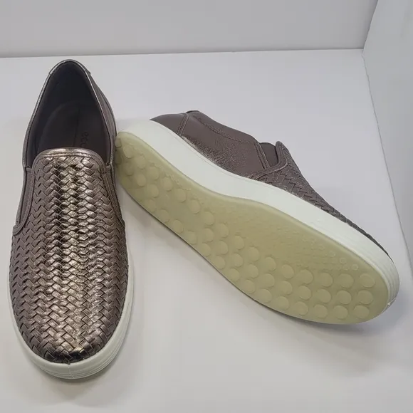 Ecco Brown and White Loafers Slip-On Shoes